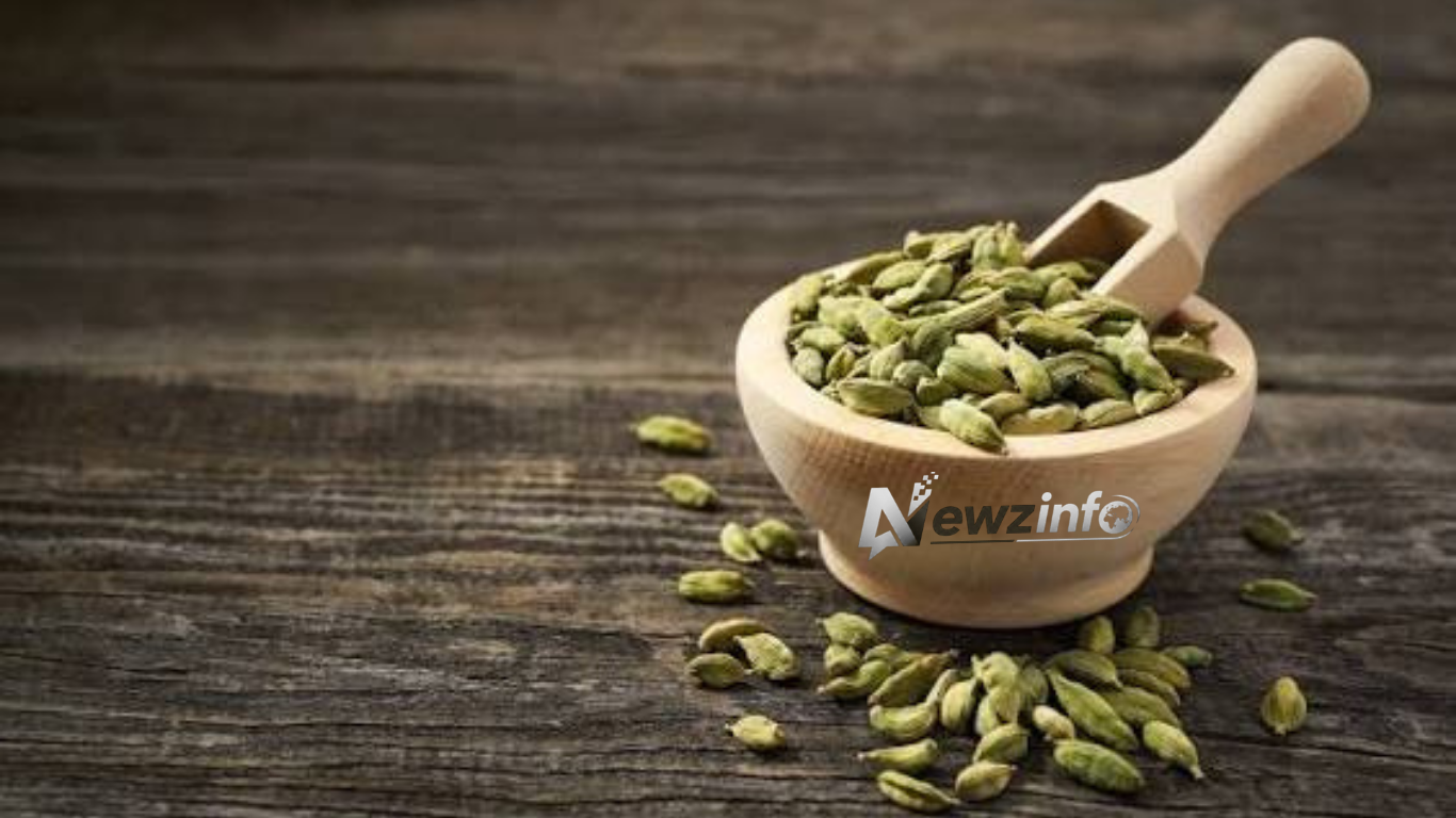 cardamom pods